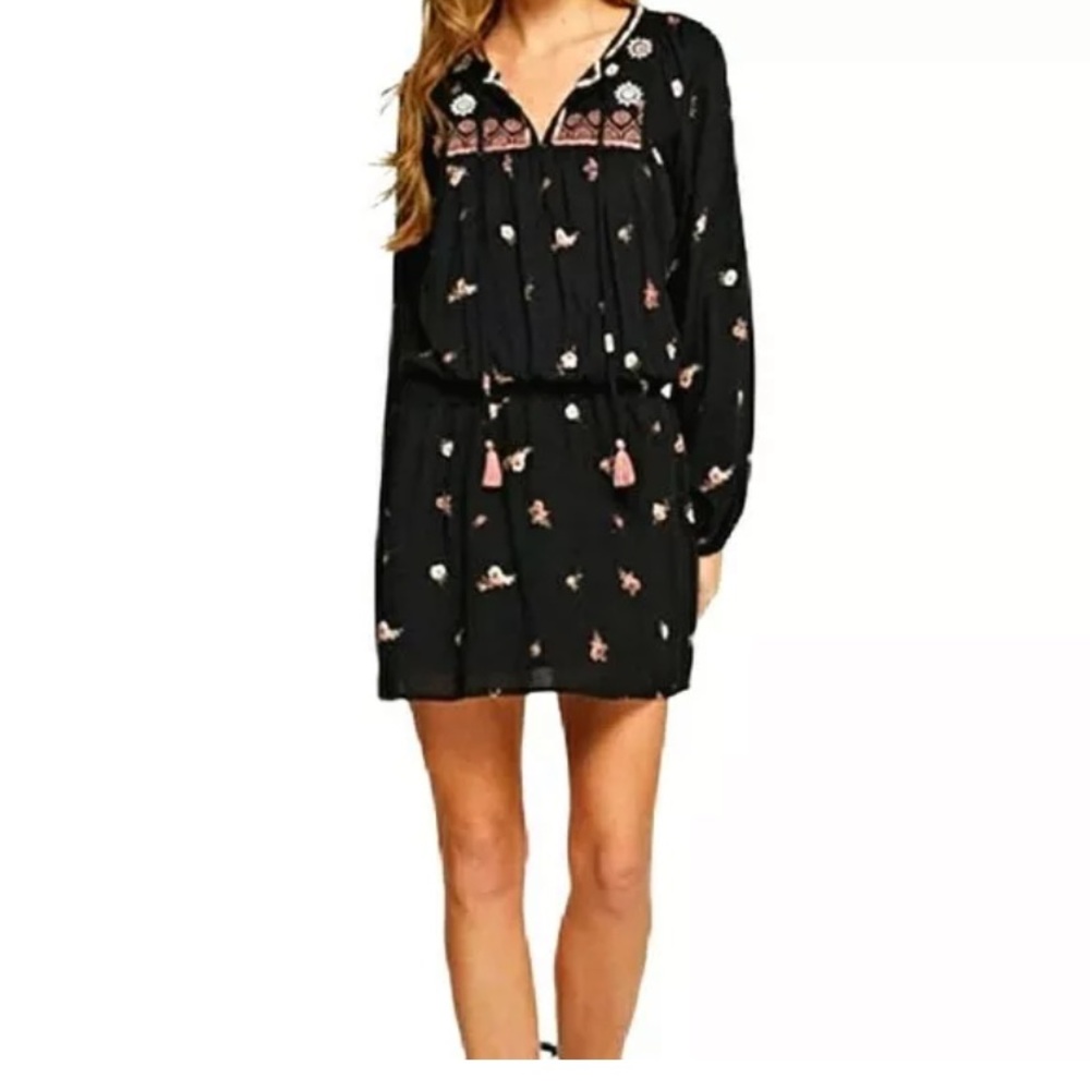 •2/$50• Lovestitch Boho Long Sleeve Floral Mini Dress